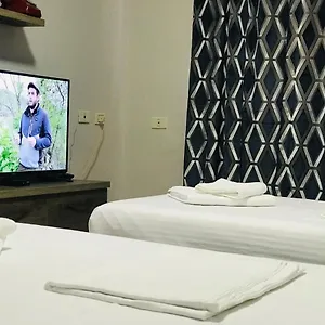  Apartamento Proper House Iva Albania